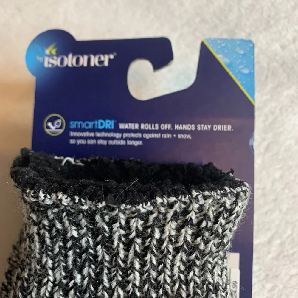 Isotoner Women’s Smart Dri Warm Winter Gloves